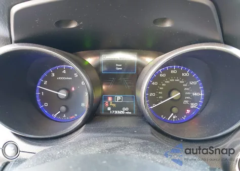 2017 Subaru Outback 3.6R Touring z USA, uszkodzony, nr VIN 4S4BSETC0H3418232